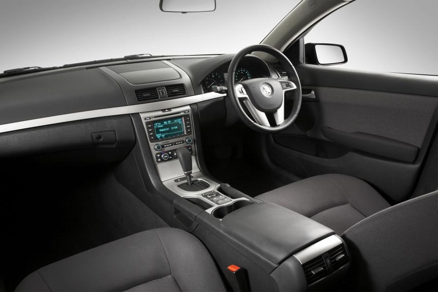  Holden Commodore VE Berlina Sportwagon 2008 года  (фото 6 из 21)